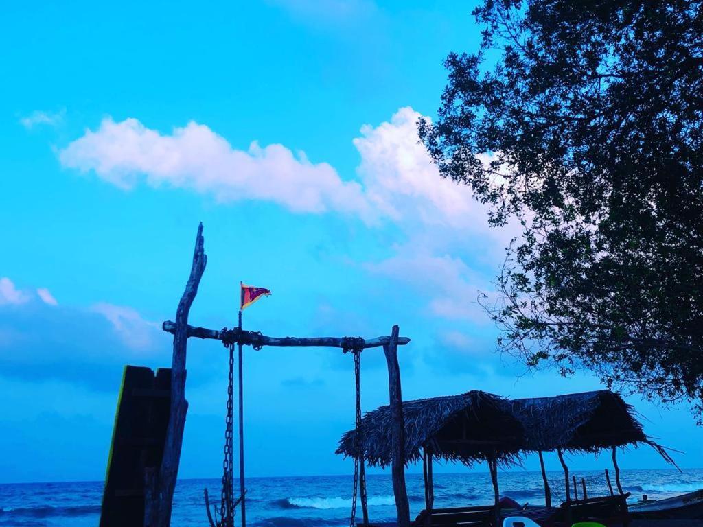 Nilaveli Sheen Coast Trincomalee Eksteriør bilde