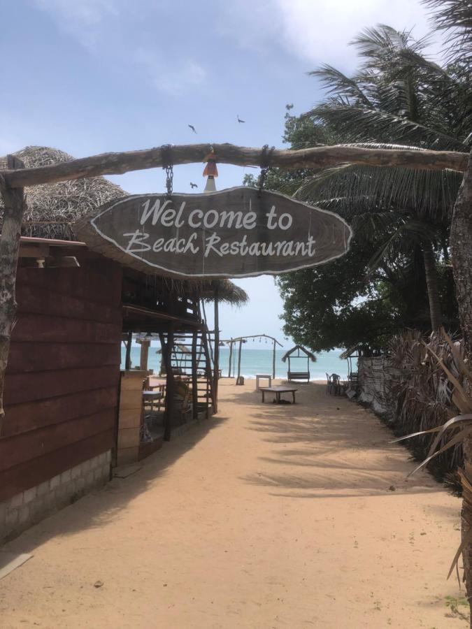 Nilaveli Sheen Coast Trincomalee Eksteriør bilde
