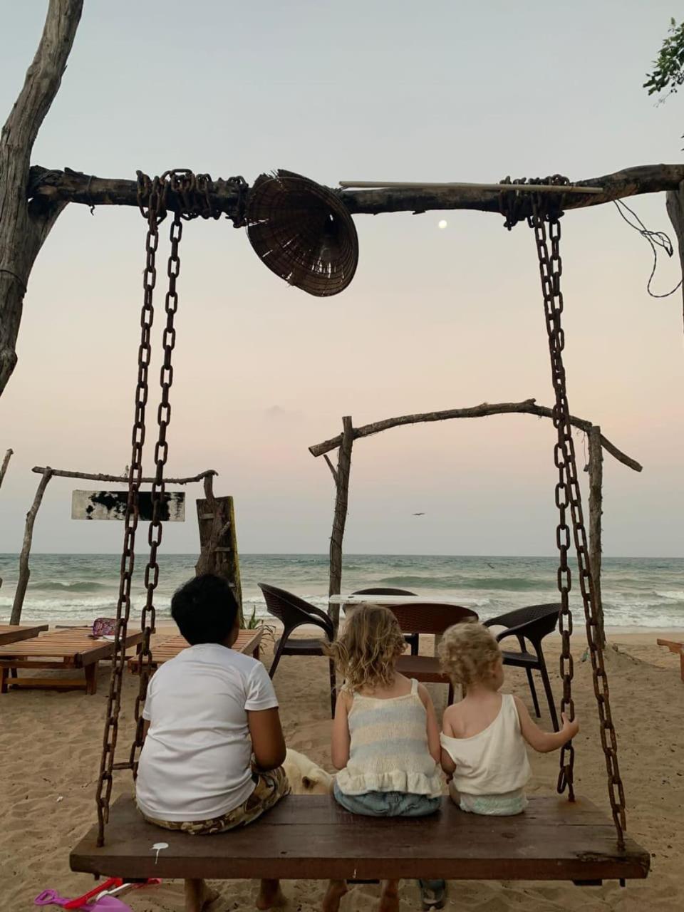 Nilaveli Sheen Coast Trincomalee Eksteriør bilde